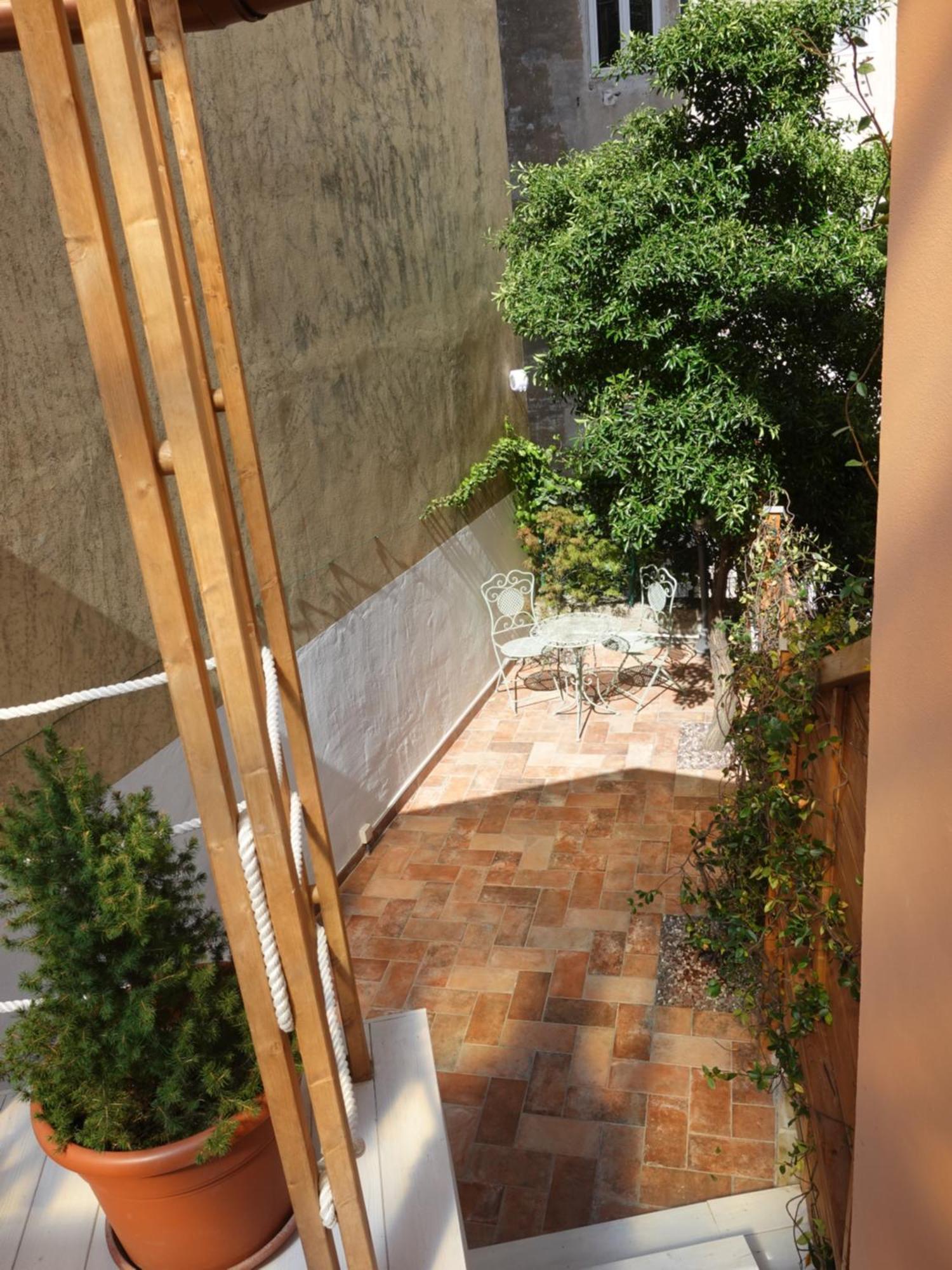 Cavana Cosy Apartment With Garden Near The Sea Trieste Exterior foto